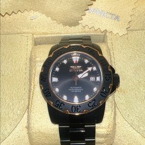 Invicta Vibrant Yellow Watch Box